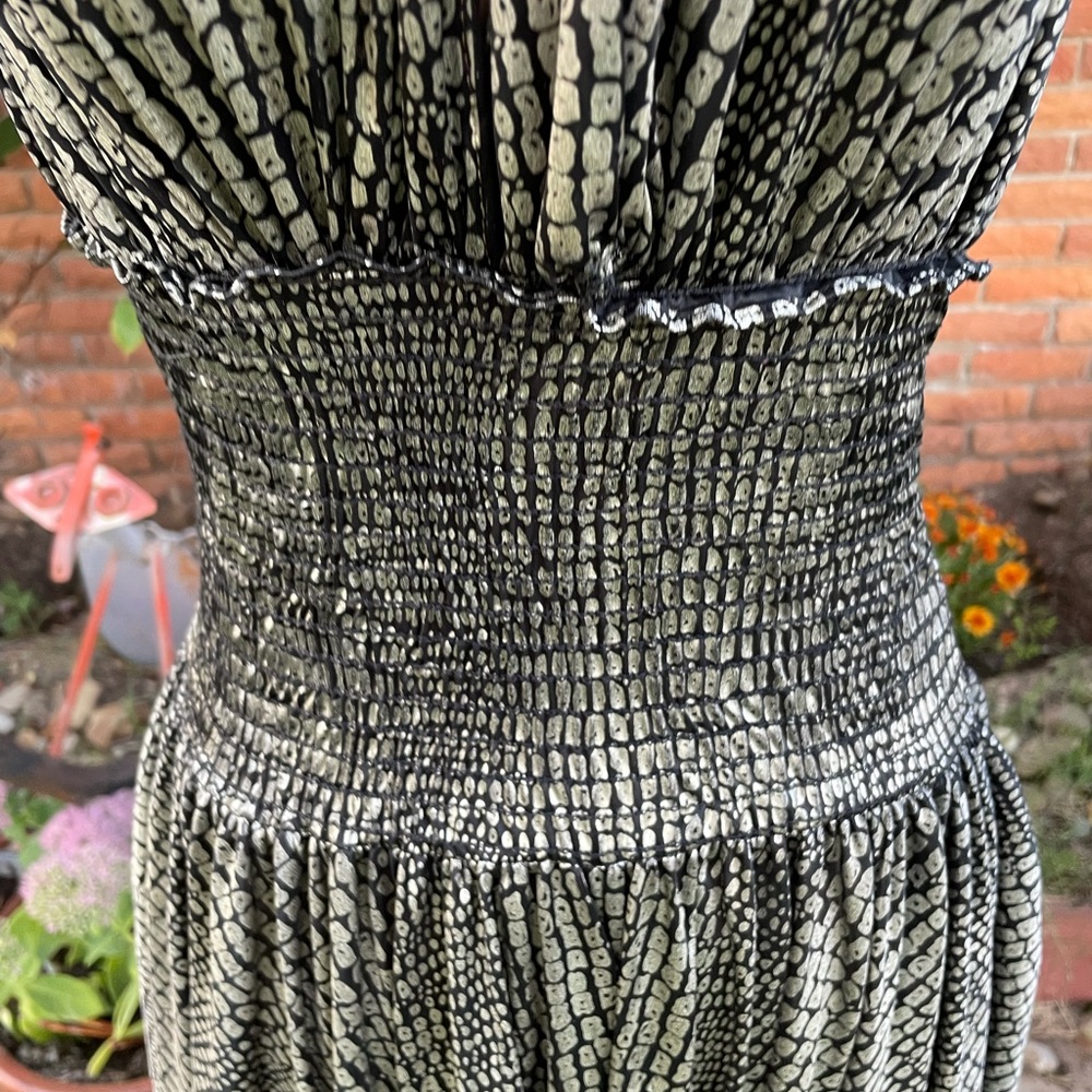 Perry White Small Black/Silver Silver Metallic Snake Skin Design Dress View 5